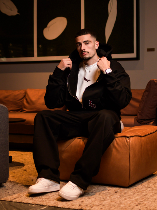 Premium Tracksuit – kaikki yhdessä collegesetissä