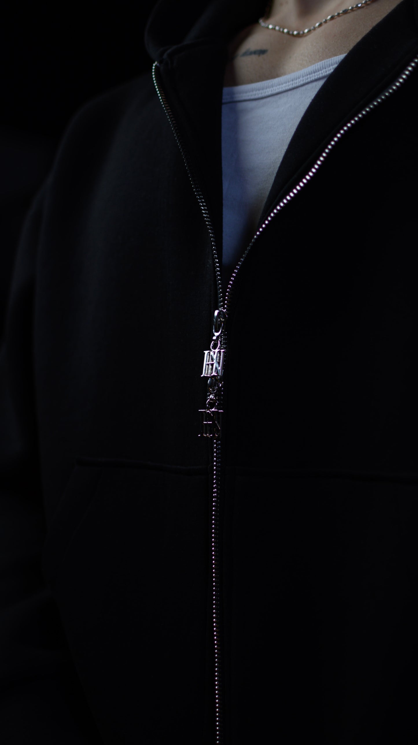 HN Signature Zip Hoodie – Blackout